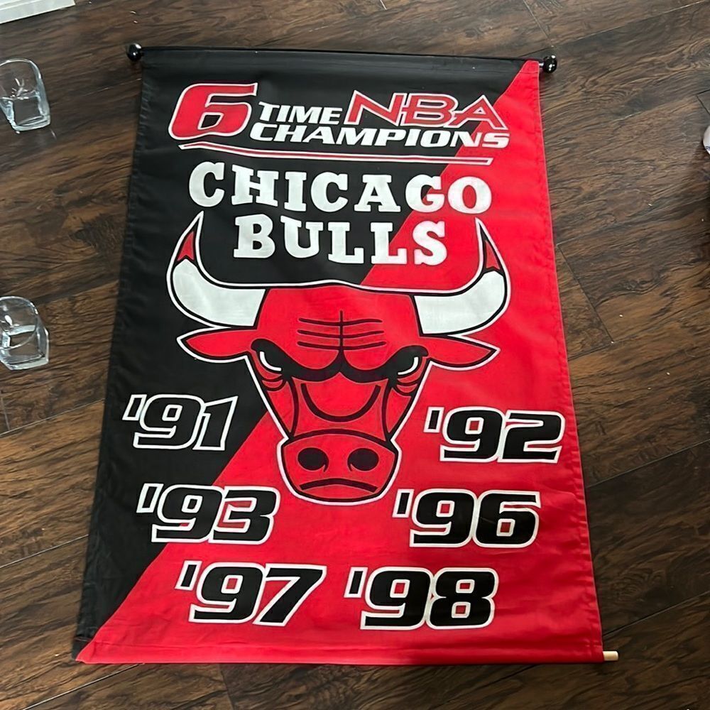 Vintage Chicago Bulls Cushion Craft Hanging Flag Banner NBA Champions 42 x 29